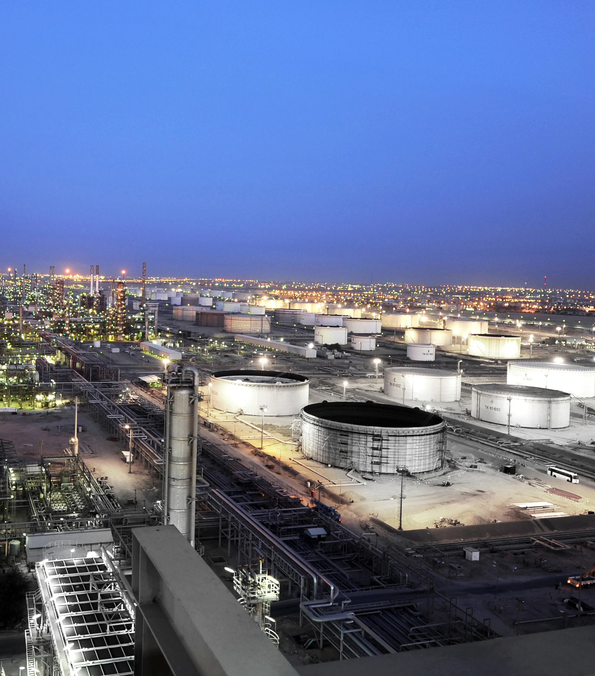 Illegal Food Kitchens Shut Down in Kuwait's Al-Ahmadi