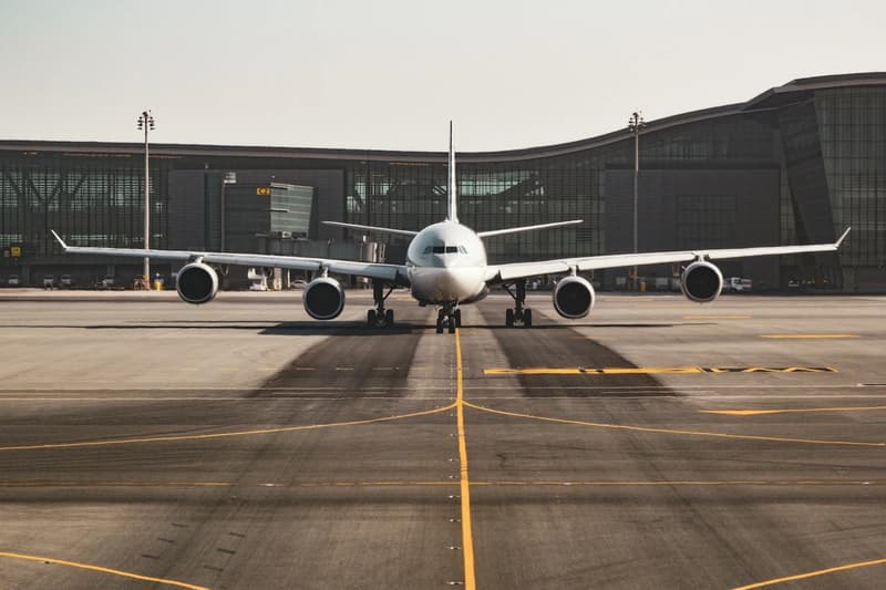 Kuwait Customs Warns: Don't Carry Luggage for Others