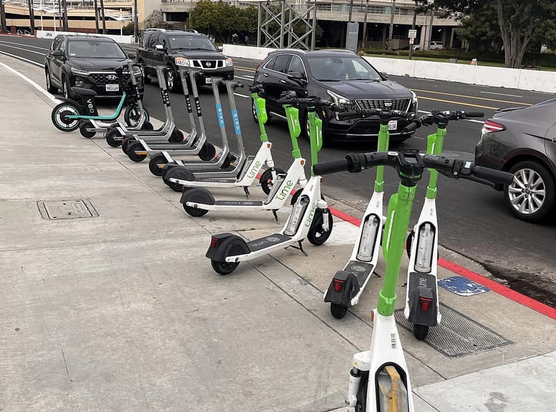 Bahrain Launches Major E-Scooter and Bicycle Crackdown