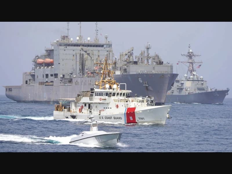 139 Indian Sailors Trapped in Strait of Hormuz, 11 Deaths Confirmed