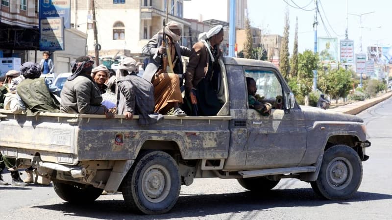 Houthi Missile Strikes Hit Saudi Airports, Killing Three