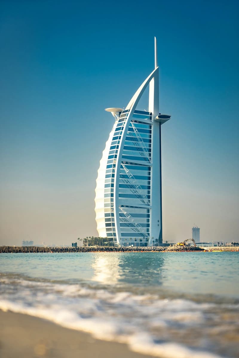 Integrity Awarded: Sharjah Resident Honoured for Returning Dh85,000 Found Cash