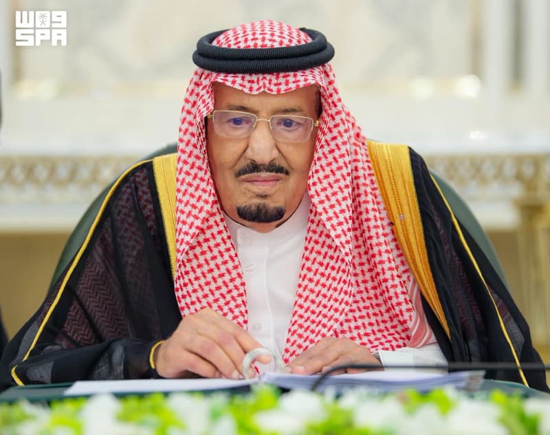 King Salman Brands Houthis 'Terrorist Militia' After Mecca Drone Attack Attempt