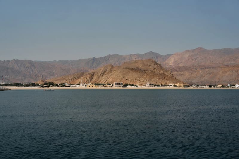 17 Detained in Musandam Border Security Raid
