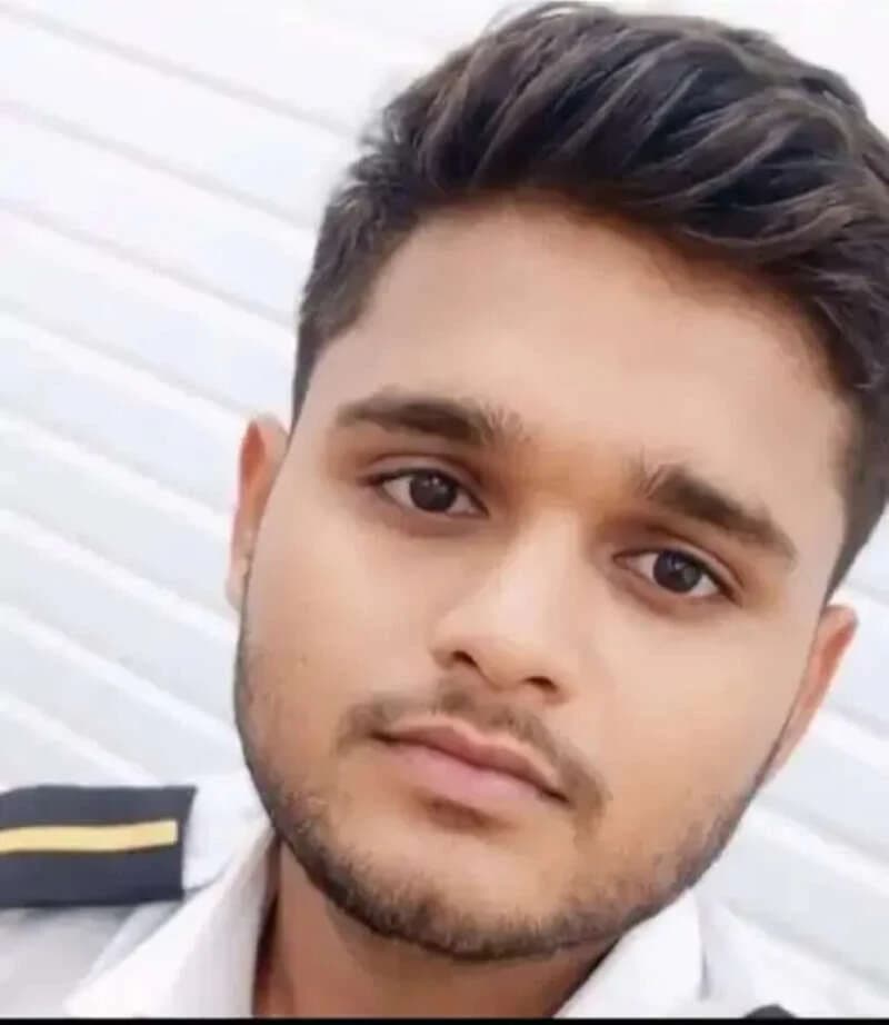 Six Indians Dead, 768 Seafarers Trapped in Gulf Conflict