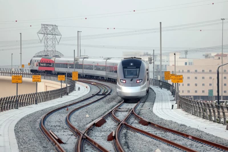 Etihad Rail Bans Alcohol and Vaping: New Fines Announced