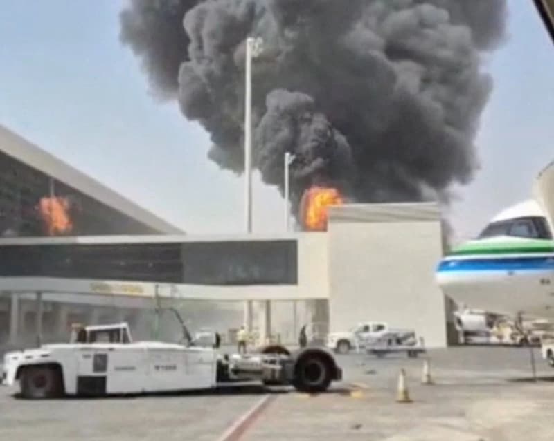 Houthi Missile Strikes Kill 3 in Riyadh; Saudi Retaliates