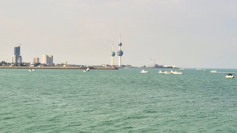 Kuwait Banks Tighten Grip: New Tough Loan Rules for Expats