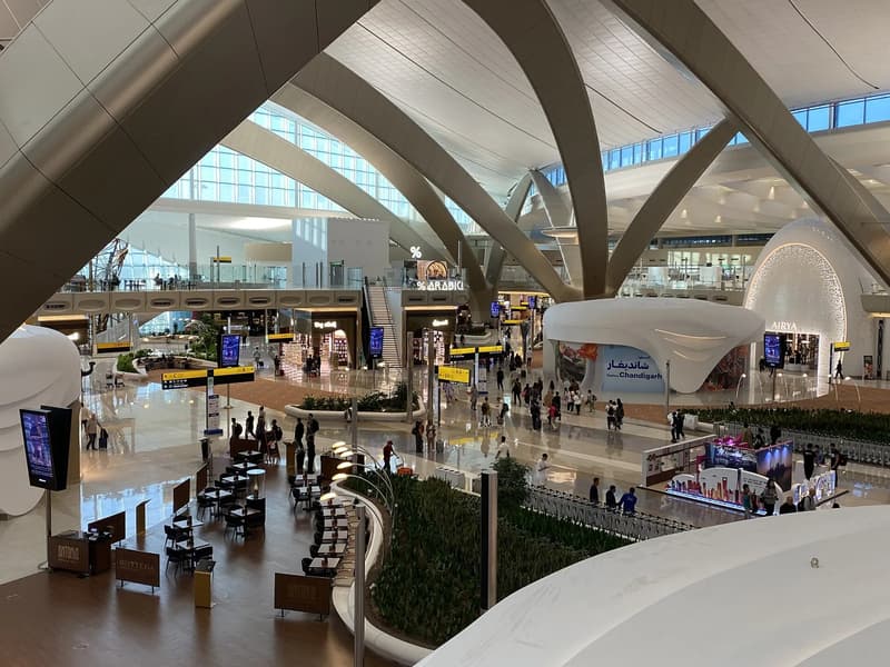 No, the UAE Did Not Abolish Your Visa Grace Period. Here Is What You Actually Get — 30, 60, 90 or 180 Days.