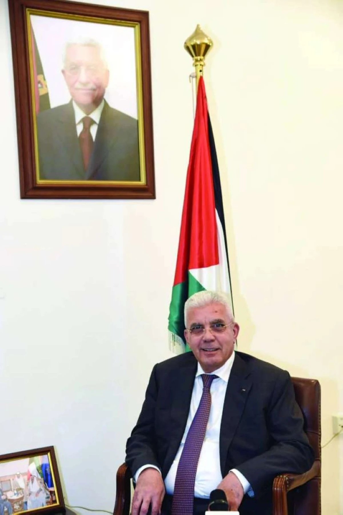 Kuwait Urges 8700 Palestinians To Update Residency Fast