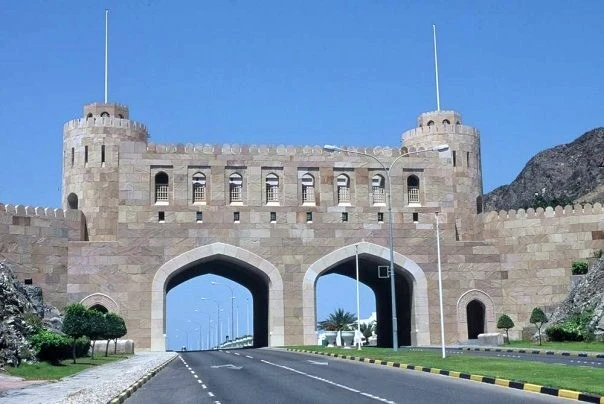 Oman Officially Removes 60-Year Age Limit For Expatriate Work Permits
