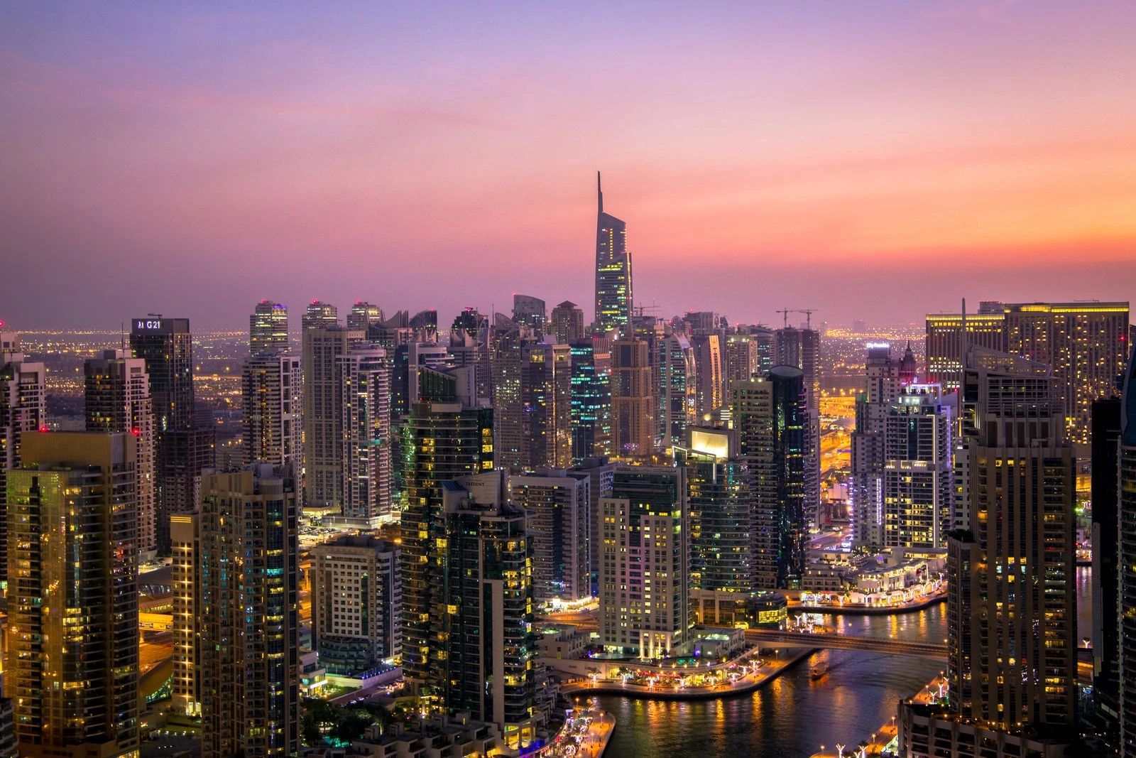 UAE Schools Jammed As 700 Students Return To GEMS Campuses