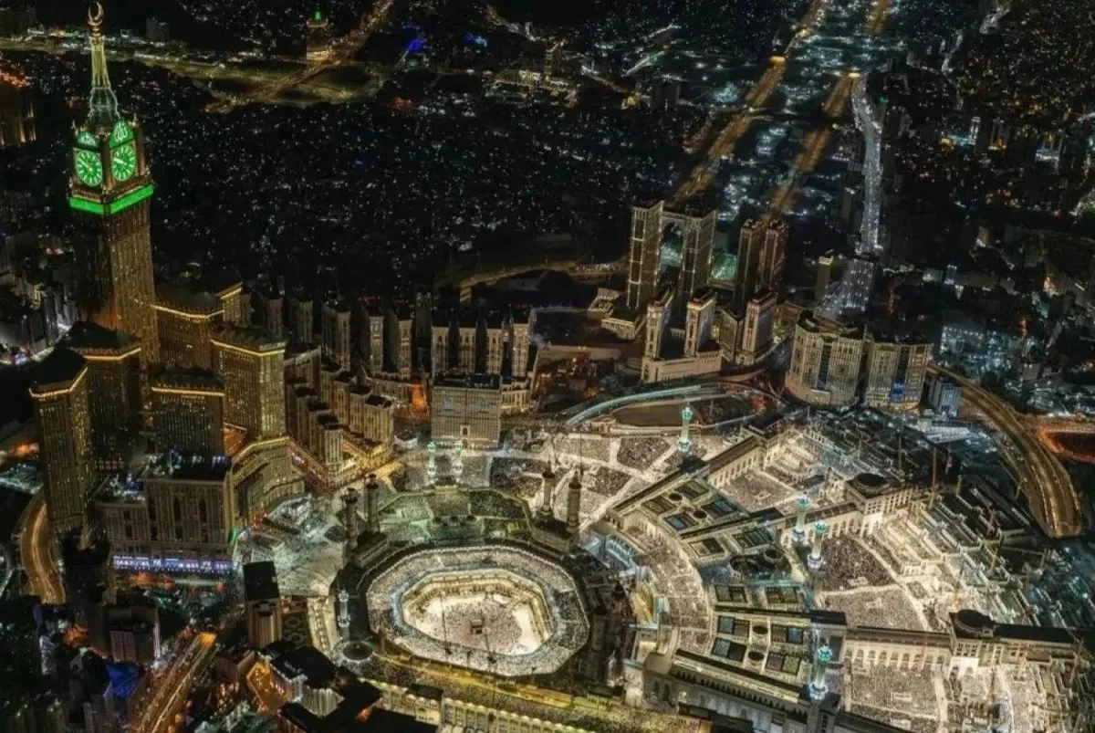 Saudi Air Defence Destroys Drone Near Mecca Grand Mosque